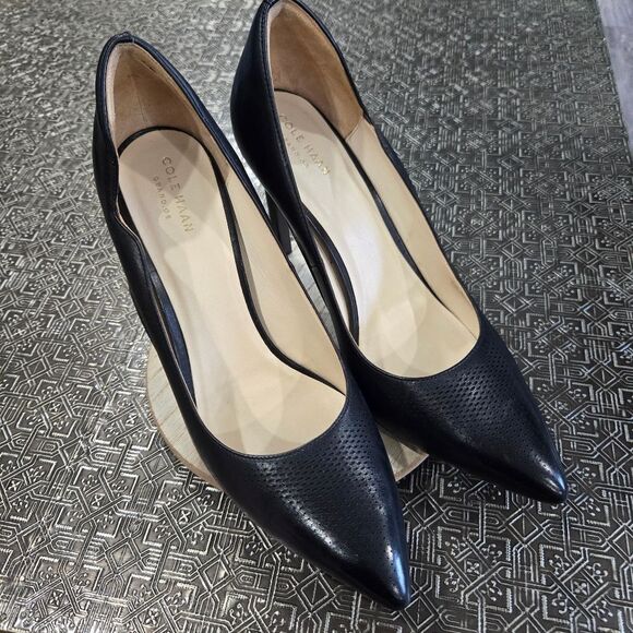 Cole Haan Shoes - 🐢 Cole Haan Antoinette Grand Pump 4" heel size 10.5 Exceptional condtion.